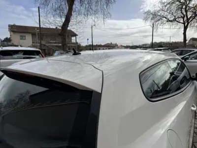 Vendo Volkswagen Scirocco 2010 - 10900 EUR, 189000 km - AUTO.MOTO.pt