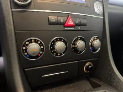 Vendo Mercedes-Benz SLK 200 2010 - 17950 EUR, 112597 km - AUTO.MOTO.pt