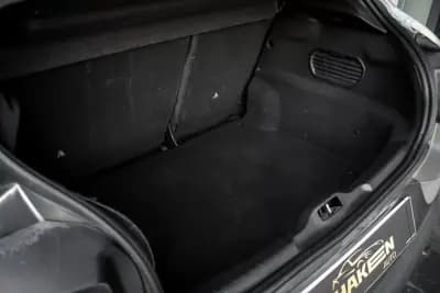 Sell Citroën C4 Cactus 2016 - 10550 EUR, 98640 km - AUTO.MOTO.pt