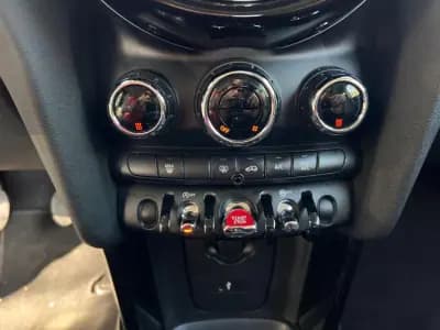 Vendo MINI Cooper 2023 - 23995 EUR, 20000 km - AUTO.MOTO.pt