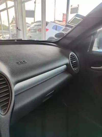 Vendo Mercedes-Benz SLK 200 2010 - 21500 EUR, 79000 km - AUTO.MOTO.pt