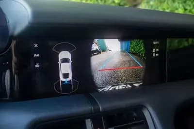 Sell Porsche Taycan 2021 - 59900 EUR, 61158 km - AUTO.MOTO.pt