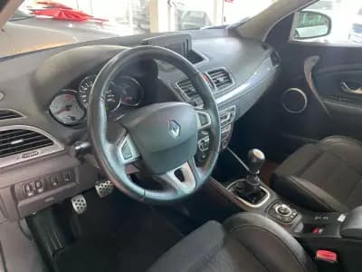 Sell Renault Mégane Sport Tourer 2010 - 4990 EUR, 340390 km - AUTO.MOTO.pt