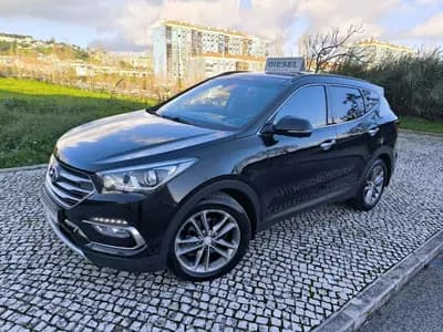 Vendo Hyundai Santa Fe 2016 - 21950 EUR, 149998 km - AUTO.MOTO.pt