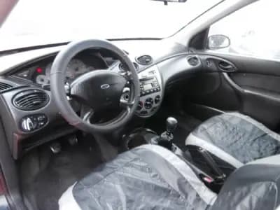 Vendo Ford Focus SW 2000 - 1750 EUR, 333468 km - AUTO.MOTO.pt