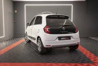 Vendo Renault Twingo 2019 - 10990 EUR, 90548 km - AUTO.MOTO.pt