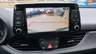 Vendo Hyundai i30 Fastback 2019 - 16500 EUR, 65000 km - AUTO.MOTO.pt