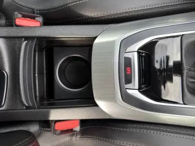 Sell Peugeot 308 2018 - 12990 EUR, 88000 km - AUTO.MOTO.pt