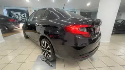 Sell Fiat Tipo 2017 - 8990 EUR, 132668 km - AUTO.MOTO.pt