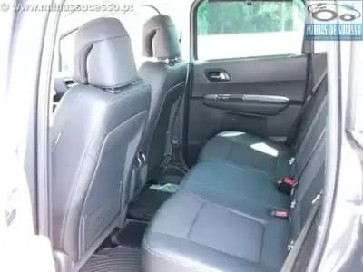 Sell Peugeot 3008 2015 - 12250 EUR, 112000 km - AUTO.MOTO.pt