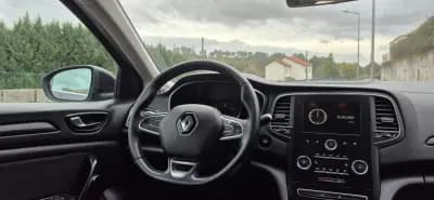 Vendo Renault Mégane Sport Tourer 2019 - 8950 EUR, 360000 km - AUTO.MOTO.pt