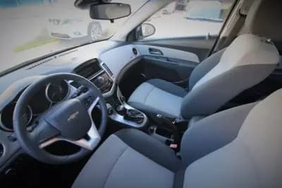 Vendo Chevrolet Cruze 2010 - 7990 EUR, 120000 km - AUTO.MOTO.pt