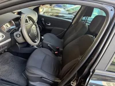 Vendo Renault Clio Break 2008 - 4900 EUR, 215000 km - AUTO.MOTO.pt