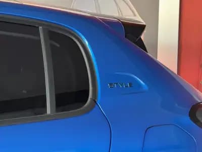 Sell Peugeot e-208 2021 - 17990 EUR, 45609 km - AUTO.MOTO.pt