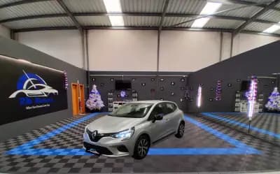 Sell Renault Clio 2023 - 14990 EUR, 34516 km - AUTO.MOTO.pt