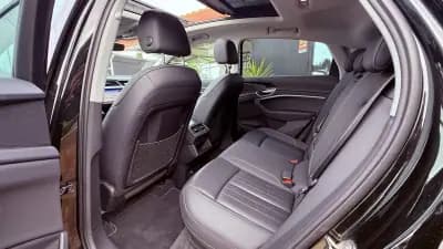 Sell Audi e-tron Sportback 2020 - 31990 EUR, 80000 km - AUTO.MOTO.pt