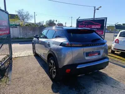 Sell Peugeot 2008 2021 - 18000 EUR, 57400 km - AUTO.MOTO.pt