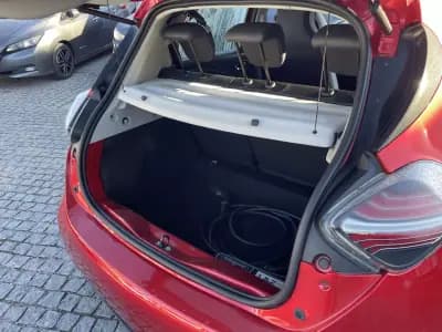 Sell Renault Zoe 2020 - 15250 EUR, 74811 km - AUTO.MOTO.pt