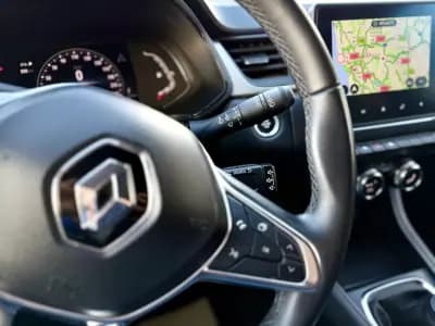 Vendo Renault Captur 2024 - 18950 EUR, 53000 km - AUTO.MOTO.pt