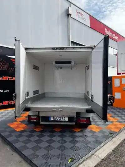 Sell Fiat DOBLO 1.6 D CONTENTOR FRIGORIFICO ( FRIO PARQUE ) 2018 - 13740 EUR, 122500 km - AUTO.MOTO.pt