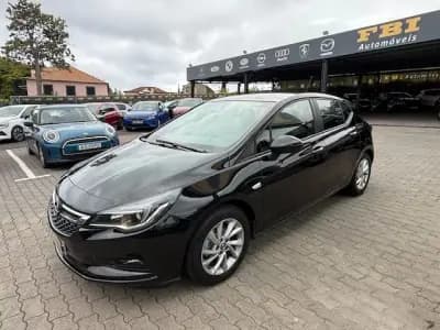 Sell Opel Astra 2019 - 14900 EUR, 66440 km - AUTO.MOTO.pt