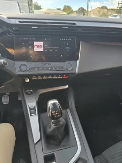 Vendo Peugeot 308 2022 - 17950 EUR, 87953 km - AUTO.MOTO.pt