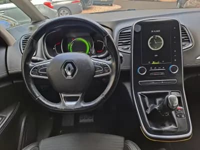 Vendo Renault Grand Scénic 2017 - 13990 EUR, 140000 km - AUTO.MOTO.pt
