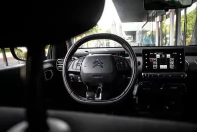 Sell Citroën C4 Cactus 2016 - 10550 EUR, 98640 km - AUTO.MOTO.pt