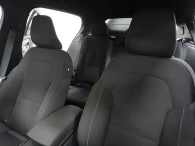 Vendo Volvo XC 40 2022 - 26990 EUR, 111000 km - AUTO.MOTO.pt