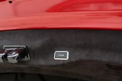 Sell Ferrari FF 2013 - 245000 EUR, 33494 km - AUTO.MOTO.pt