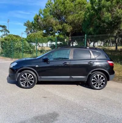 Vendo Nissan Qashqai 2013 - 10900 EUR, 183000 km - AUTO.MOTO.pt