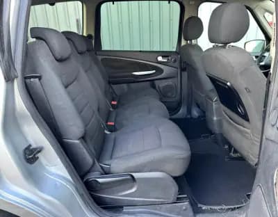 Vendo Ford Galaxy 2010 - 3550 EUR, 264235 km - AUTO.MOTO.pt