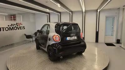 Vendo Smart Fortwo Cabrio 2014 - 8900 EUR, 145888 km - AUTO.MOTO.pt
