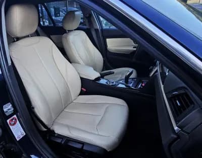 Vendo BMW 320 2013 - 18999 EUR, 129000 km - AUTO.MOTO.pt