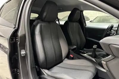 Vendo Peugeot 208 2022 - 14950 EUR, 40711 km - AUTO.MOTO.pt