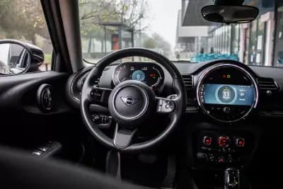 Vendo MINI Clubman 2021 - 18990 EUR, 114563 km - AUTO.MOTO.pt