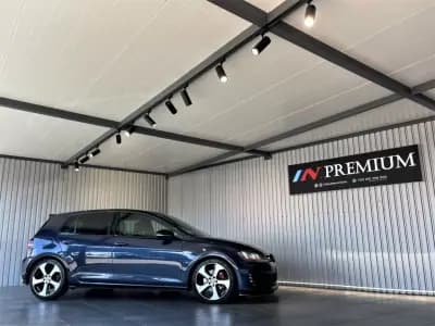 Sell Volkswagen Golf 2015 - 24990 EUR, 162000 km - AUTO.MOTO.pt