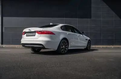 Vendo Jaguar XF 2017 - 24990 EUR, 145800 km - AUTO.MOTO.pt