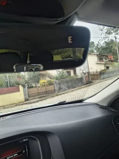 Vendo Volvo V40 Cross Country 2015 - 13900 EUR, 162000 km - AUTO.MOTO.pt