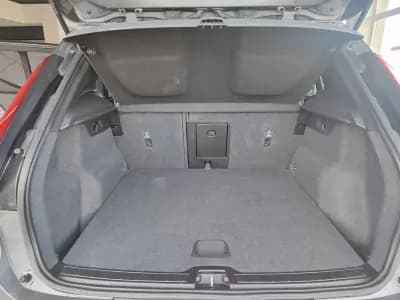 Vendo Volvo XC 40 2019 - 23850 EUR, 132000 km - AUTO.MOTO.pt