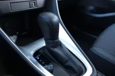 Sell Toyota Yaris 2021 - 19250 EUR, 100929 km - AUTO.MOTO.pt