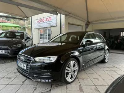 Vendo Audi A3 Sportback 2015 - 17750 EUR, 151869 km - AUTO.MOTO.pt