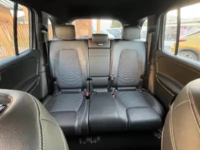 Sell Mercedes-Benz GLB 200 2021 - 28450 EUR, 180000 km - AUTO.MOTO.pt