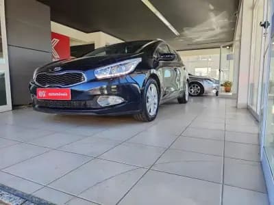 Vendo Kia Ceed SW 2015 - 8990 EUR, 144200 km - AUTO.MOTO.pt