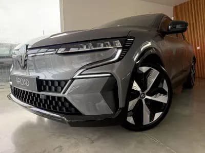 Vendo Renault Mégane E-Tech 2022 - 25500 EUR, 22000 km - AUTO.MOTO.pt