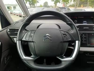 Sell Citroën C4 Spacetourer 2019 - 19900 EUR, 90359 km - AUTO.MOTO.pt