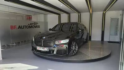 Vendo BMW 740 2019 - 52500 EUR, 149991 km - AUTO.MOTO.pt