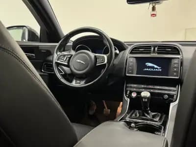 Sell Jaguar XE 2016 - 15990 EUR, 184000 km - AUTO.MOTO.pt