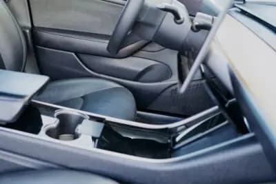 Vendo Tesla Model 3 2020 - 24500 EUR, 118368 km - AUTO.MOTO.pt