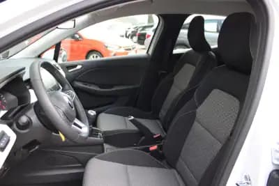 Sell Renault Clio 2020 - 13400 EUR, 95969 km - AUTO.MOTO.pt